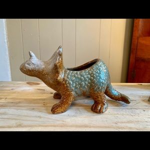 Rhinoceros planter